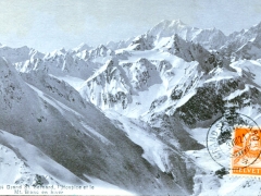 Grand St Bernard l'Hospice et le Mt Blanc en hiver
