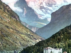 Interlaken und Jungfrau im Alpenglühn