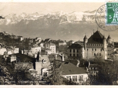 Lausanne Chateau et les Alpes