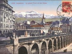 Luasanne Le grand Pont et les Alpes