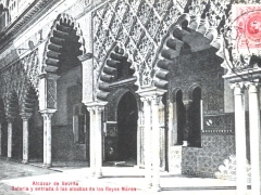 Sevilla Alcazar Galeria y entrada a las alcobas de los Reyes Moros