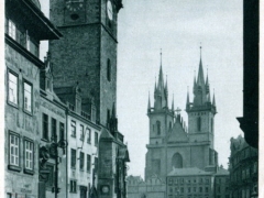 Praha Staromestska Radnice a kostel Tynsky