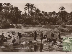 Gabes Laveuses au bord de l'Oued