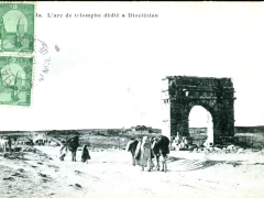 L'Arc de triomphe dedie a Diocletian