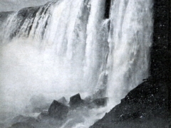 Niagara Falls Horseshoe Falls from Below